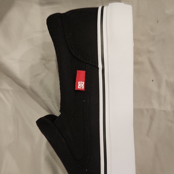 ❤️‍🔥❤️‍🔥DC Trase Slip On TX Sneakers - Picture 6 of 9